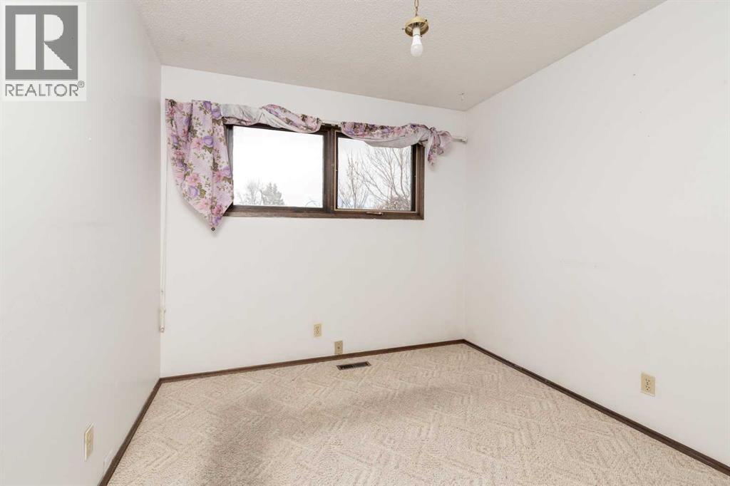 1259 St Catherine Road N, Lethbridge, Alberta  T1H 4E9 - Photo 10 - A2288787