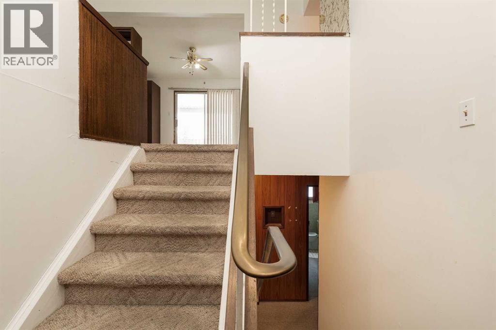 1259 St Catherine Road N, Lethbridge, Alberta  T1H 4E9 - Photo 3 - A2288787