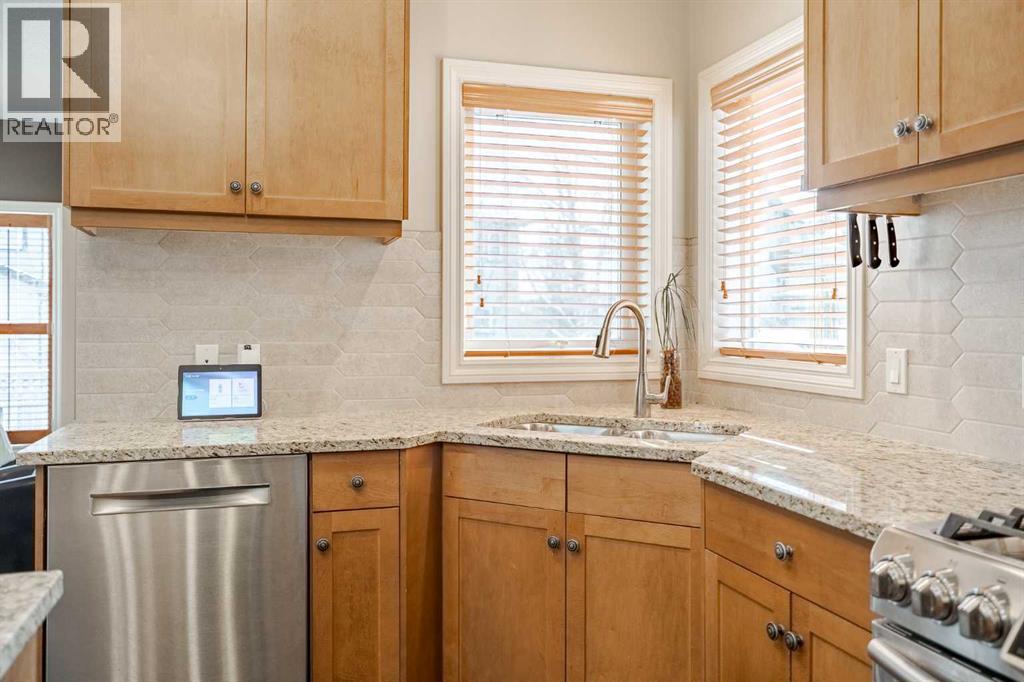 270 Valley Crest Court Nw, Calgary, Alberta  T3B 5Z1 - Photo 10 - A2289192