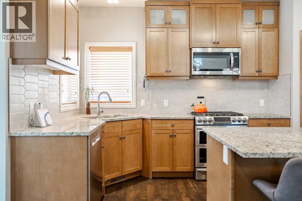 270 Valley Crest Court Nw, Calgary, Alberta  T3B 5Z1 - Photo 9 - A2289192