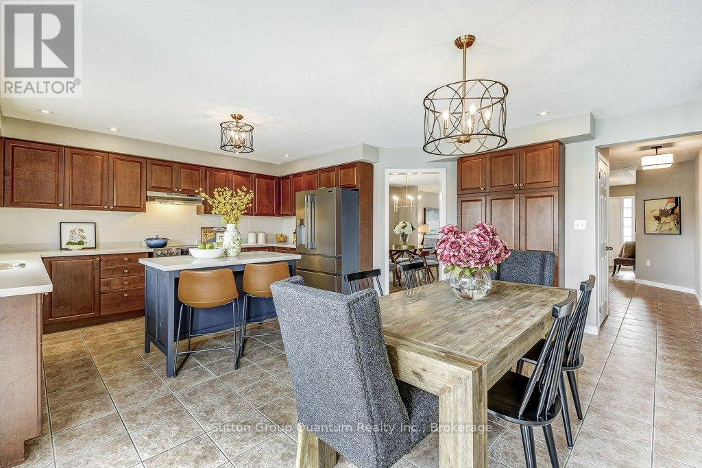 132 Eringate Drive, Hamilton, Ontario  L8J 3Y8 - Photo 13 - X12828206