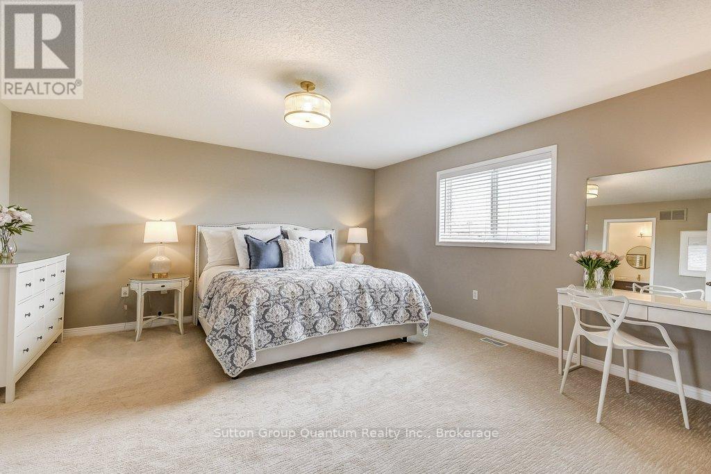 132 Eringate Drive, Hamilton, Ontario  L8J 3Y8 - Photo 27 - X12828206