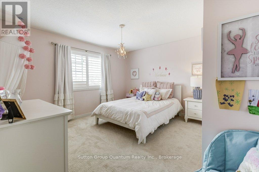 132 Eringate Drive, Hamilton, Ontario  L8J 3Y8 - Photo 32 - X12828206