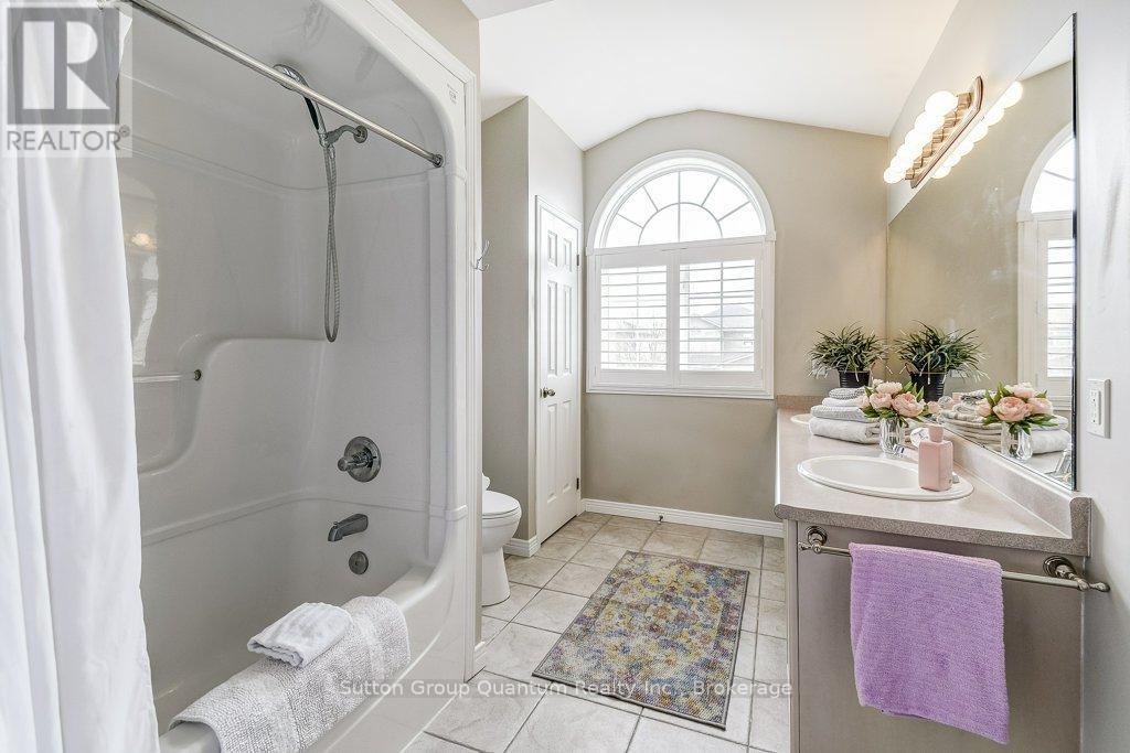 132 Eringate Drive, Hamilton, Ontario  L8J 3Y8 - Photo 33 - X12828206