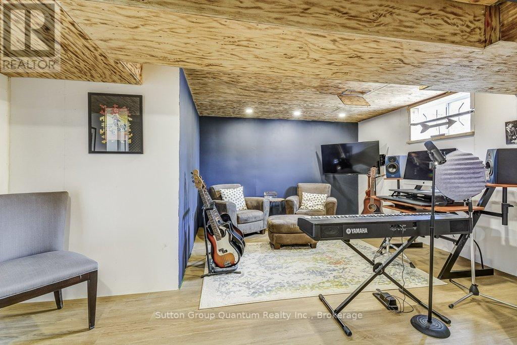 132 Eringate Drive, Hamilton, Ontario  L8J 3Y8 - Photo 41 - X12828206