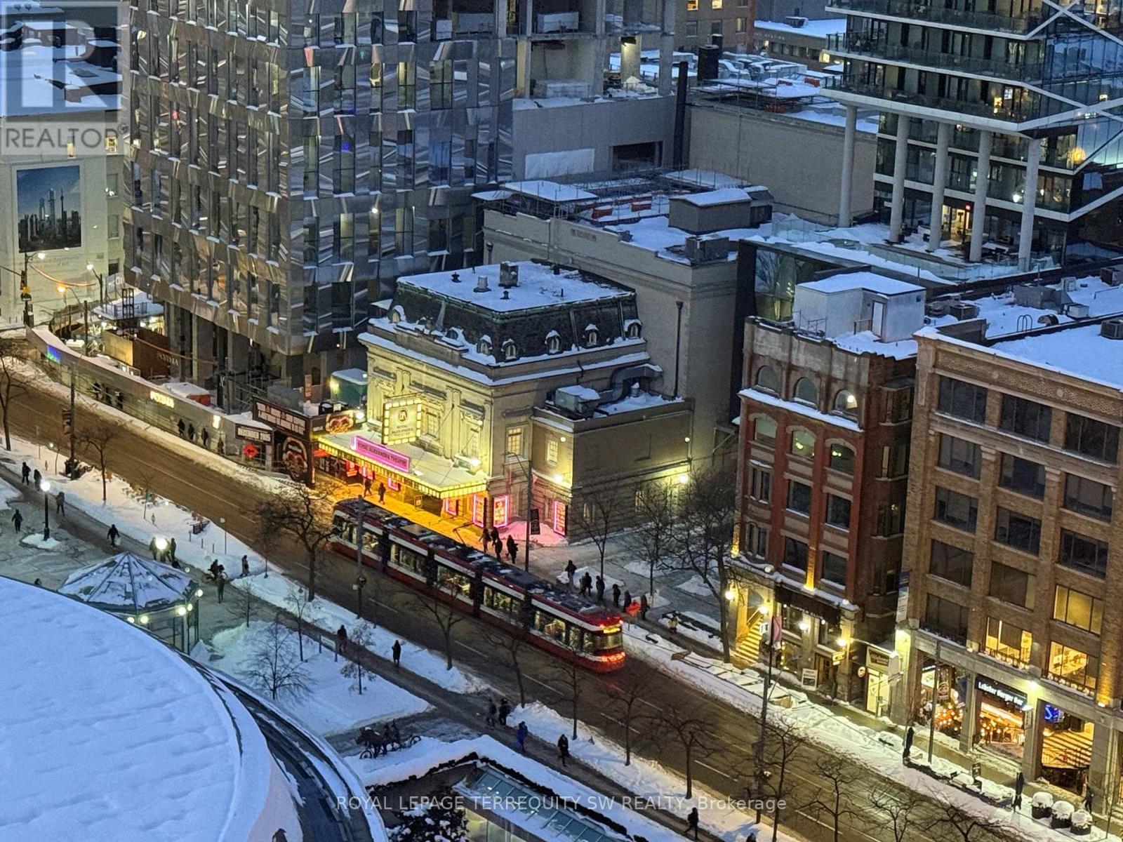 2001 - 71 Simcoe Street, Toronto, Ontario  M5J 2S9 - Photo 35 - C12736820