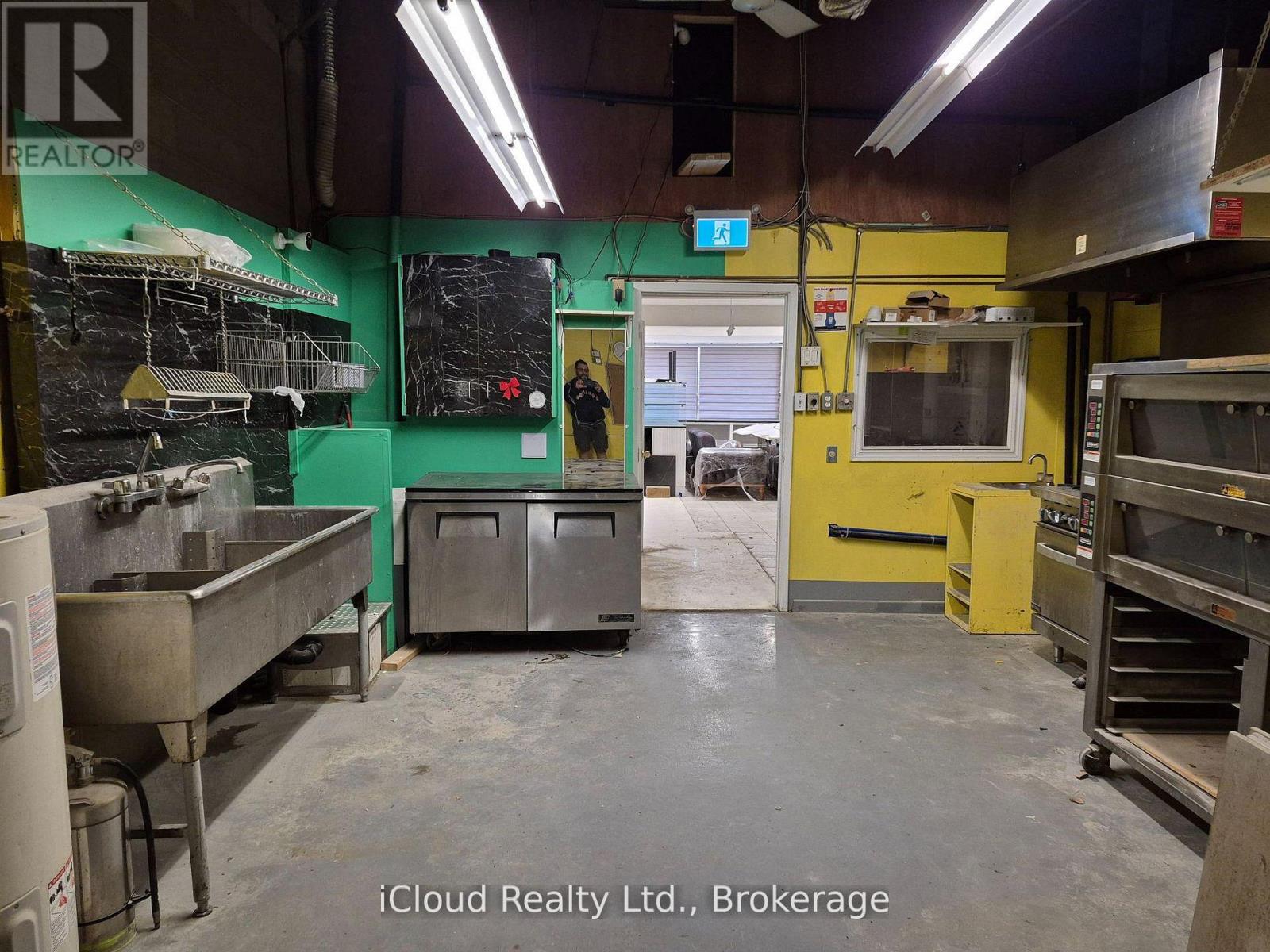 15 - 8 Strathearn Avenue, Brampton, Ontario  L6T 4L9 - Photo 11 - W12645358