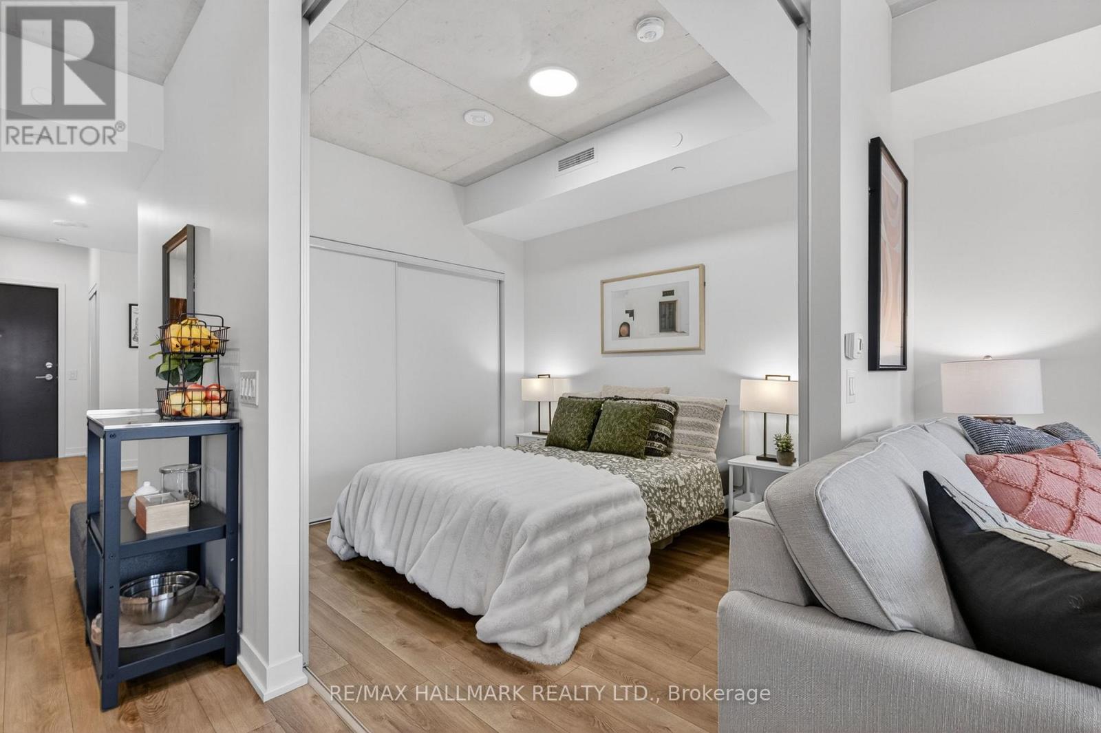 304 - 1808 St. Clair Avenue W, Toronto, Ontario  M6N 0C1 - Photo 11 - W12822834