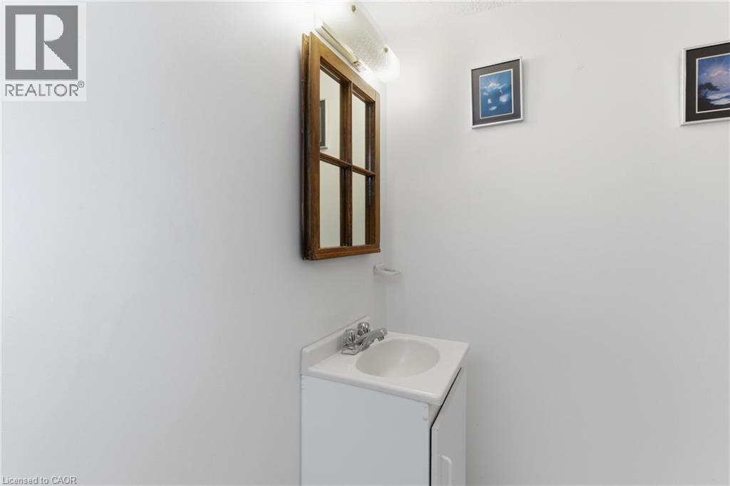 3 Vanderwood Court, Stoney Creek, Ontario  L8G 2Y5 - Photo 33 - 40807168