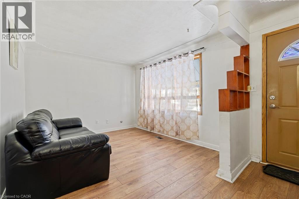 201 East 23rd. Street, Hamilton, Ontario  L8V 2X2 - Photo 6 - 40806691