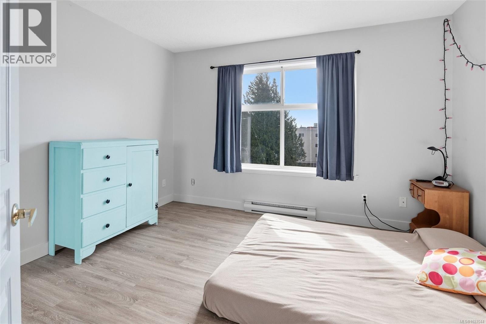 403 1580 Christmas Ave, Saanich, British Columbia V8P 2X2 - Photo 12 - 1027044