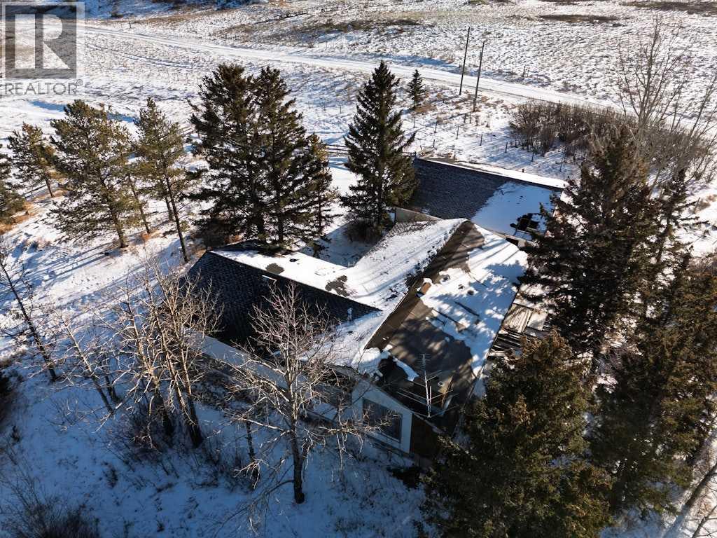 260235 Range Road 23, Rural Rocky View County, Alberta  T2P 4L4 - Photo 10 - A2276811