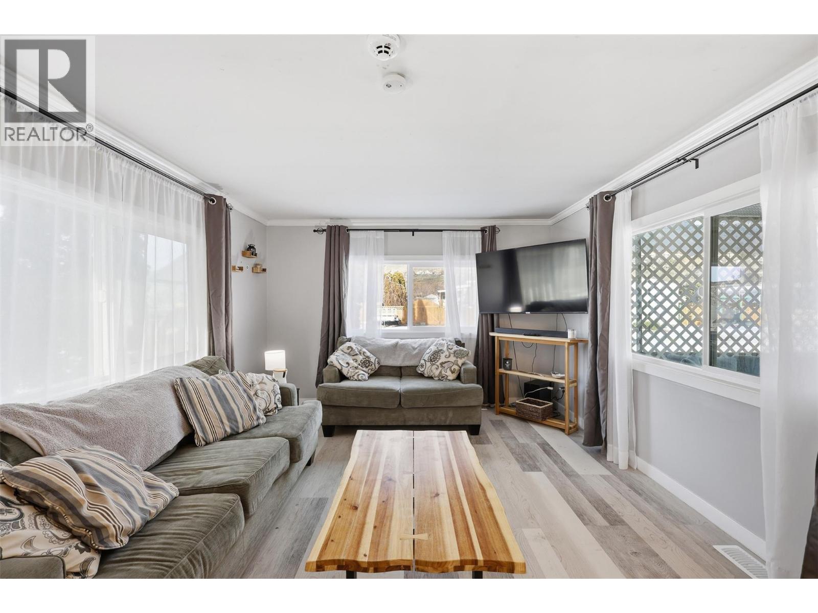 220 G&m Road Unit# E17, Kamloops, British Columbia  V2C 1A4 - Photo 5 - 10377056
