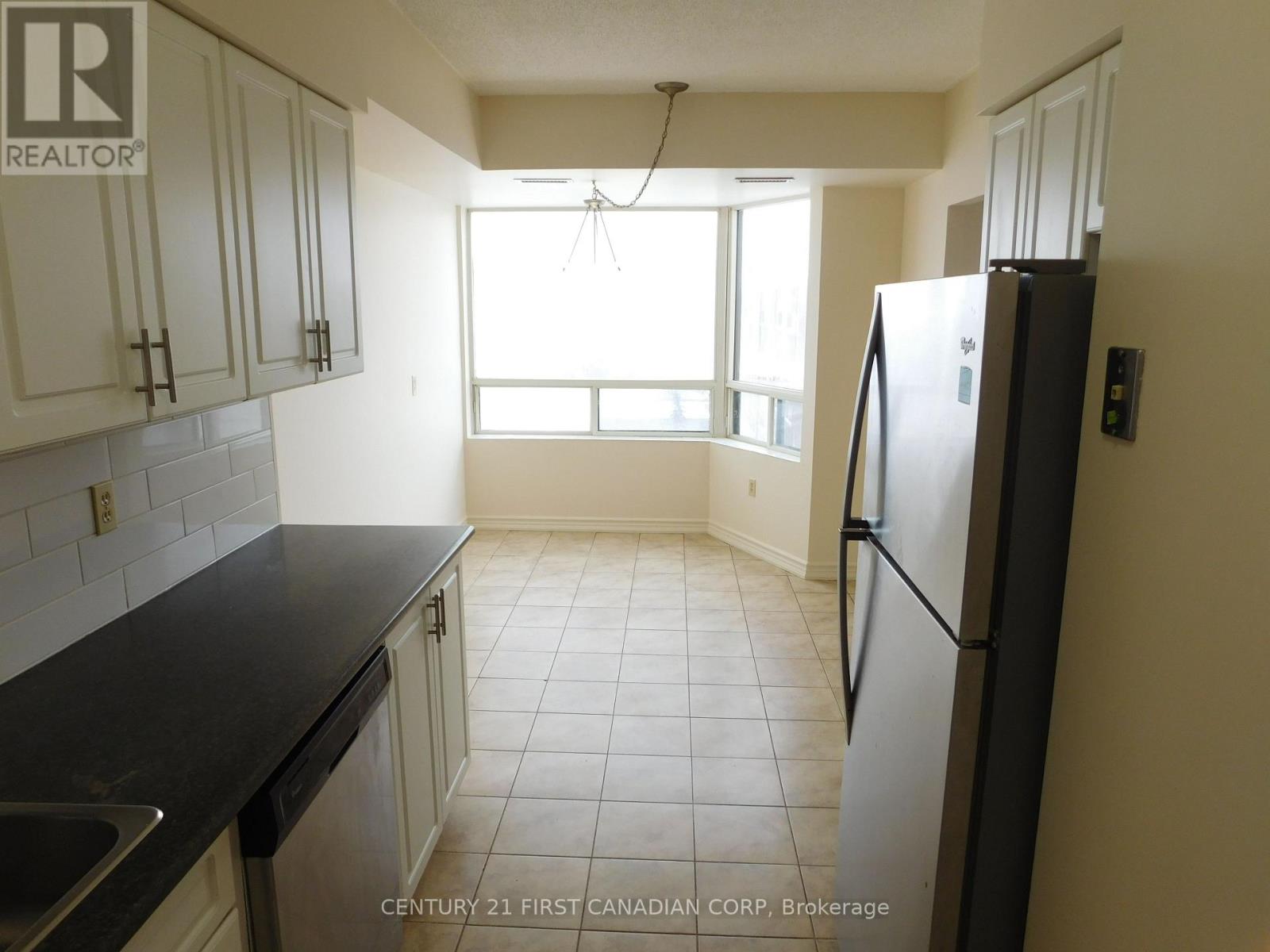 803 - 744 Wonderland Road S, London South, Ontario  N6K 4K3 - Photo 12 - X12828208