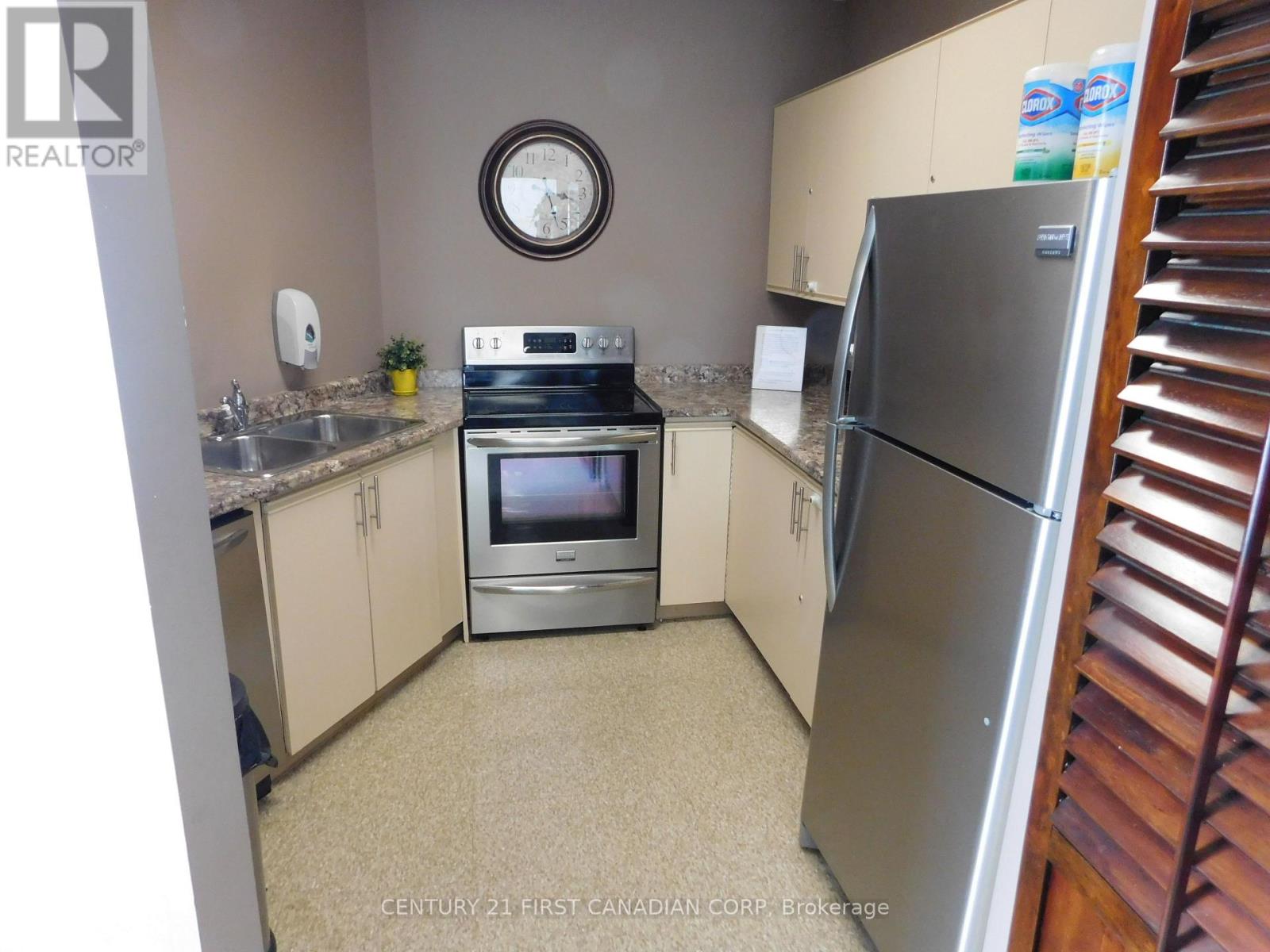 803 - 744 Wonderland Road S, London South, Ontario  N6K 4K3 - Photo 26 - X12828208