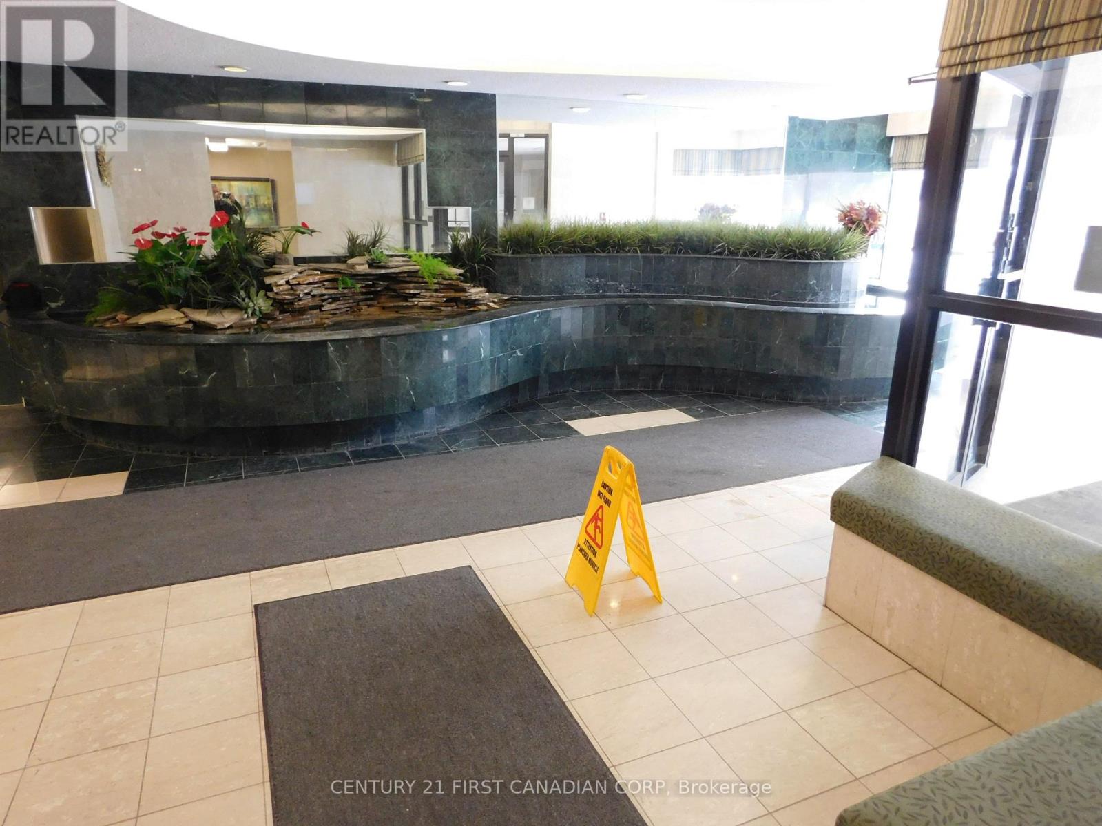 803 - 744 Wonderland Road S, London South, Ontario  N6K 4K3 - Photo 37 - X12828208