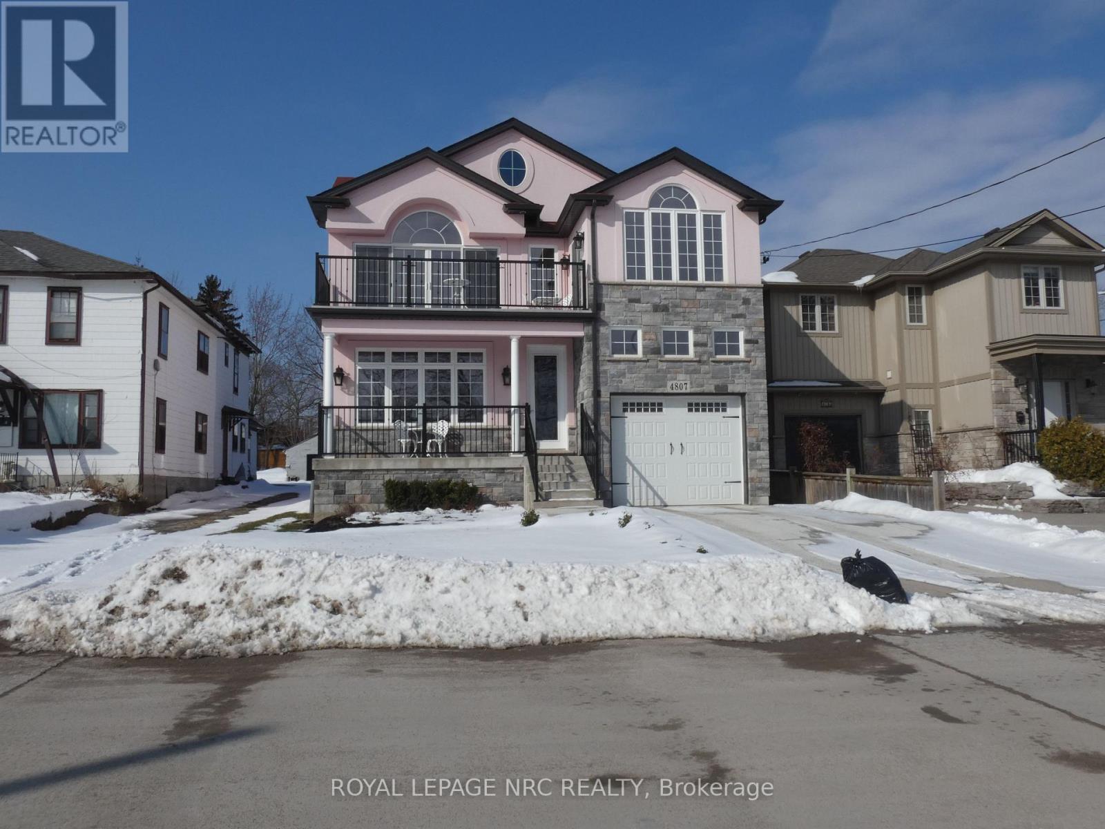 4807 ZIMMERMAN AVENUE, Niagara Falls, Ontario