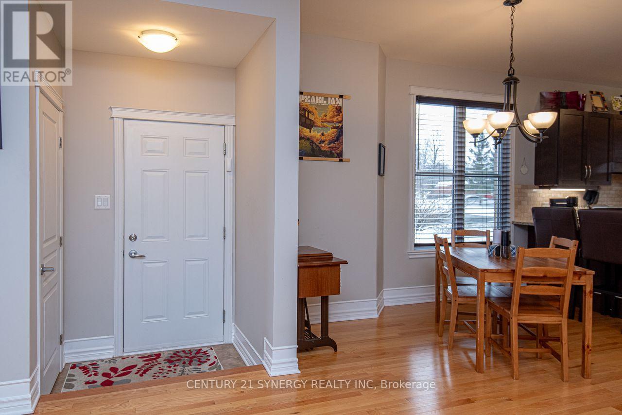 129 Beatrice Drive, Ottawa, Ontario  K2J 5A4 - Photo 3 - X12828188