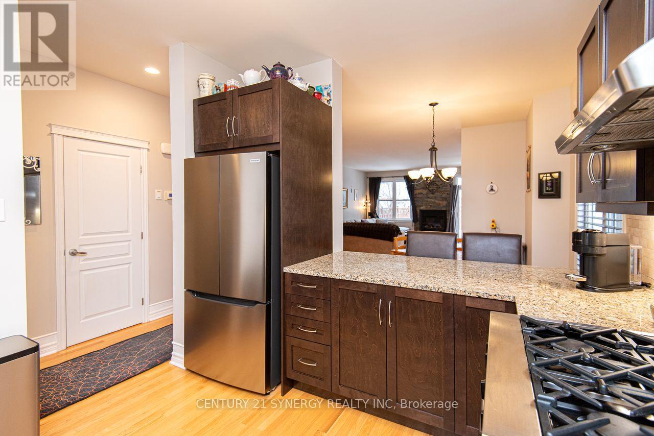 129 Beatrice Drive, Ottawa, Ontario  K2J 5A4 - Photo 4 - X12828188