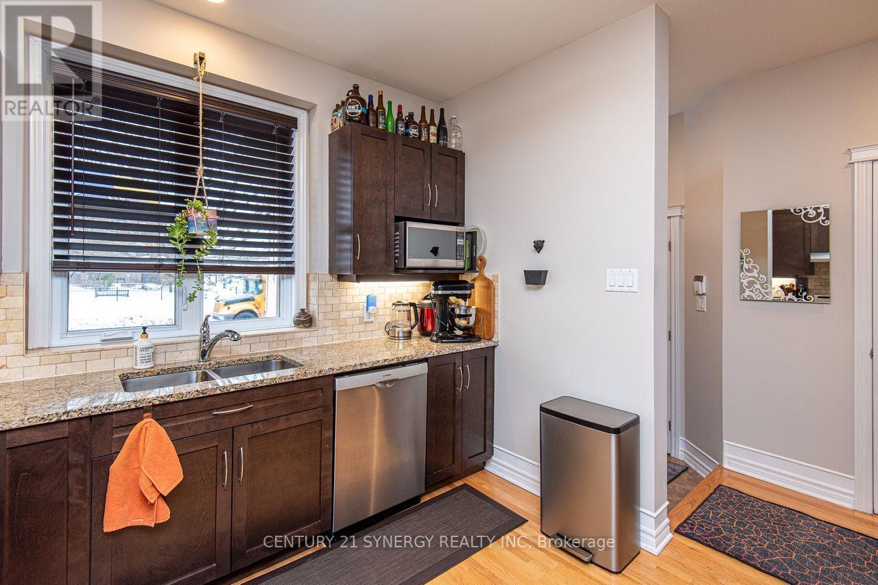 129 Beatrice Drive, Ottawa, Ontario  K2J 5A4 - Photo 5 - X12828188