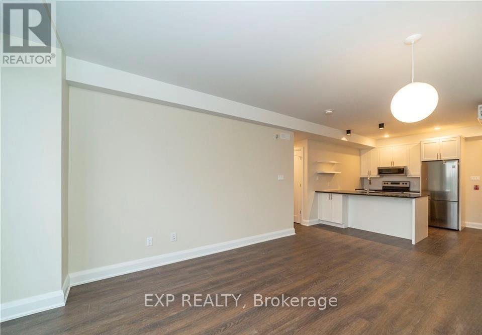 204 - 33 Maple Grove Road, Ottawa, Ontario  K2L 2S7 - Photo 7 - X12828218