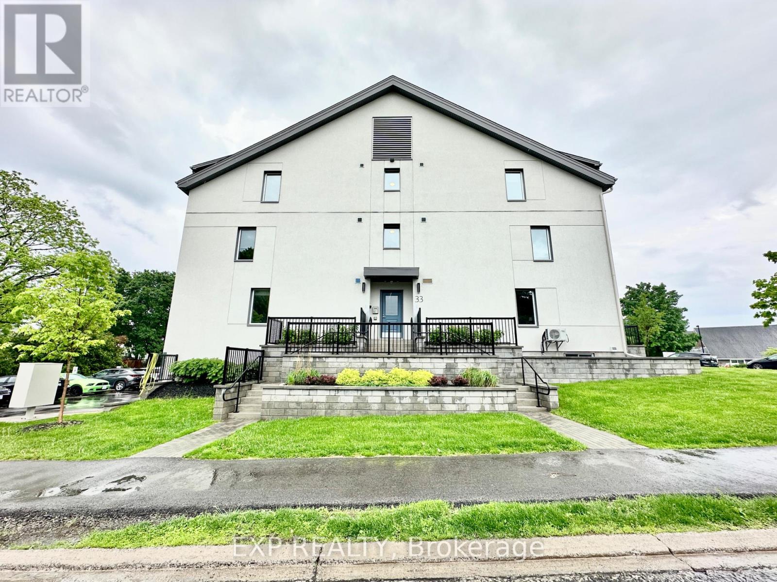 101 - 33 Maple Grove Road, Ottawa, Ontario  K2L 2S7 - Photo 20 - X12828224