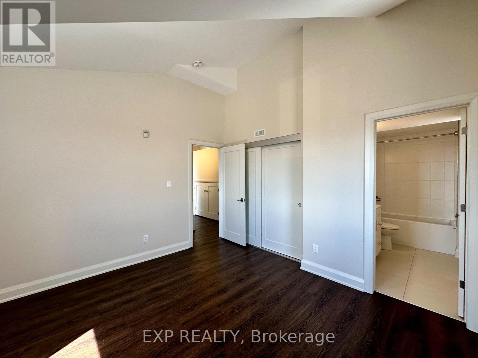 306 - 33 Maple Grove Road, Ottawa, Ontario  K2L 2S7 - Photo 11 - X12828228