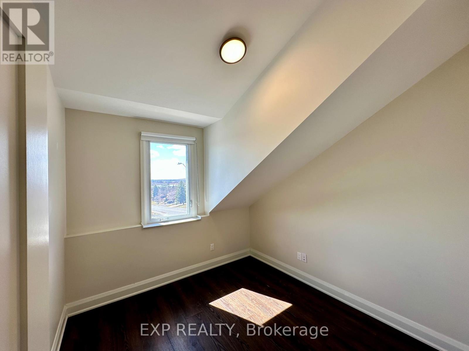 306 - 33 Maple Grove Road, Ottawa, Ontario  K2L 2S7 - Photo 14 - X12828228