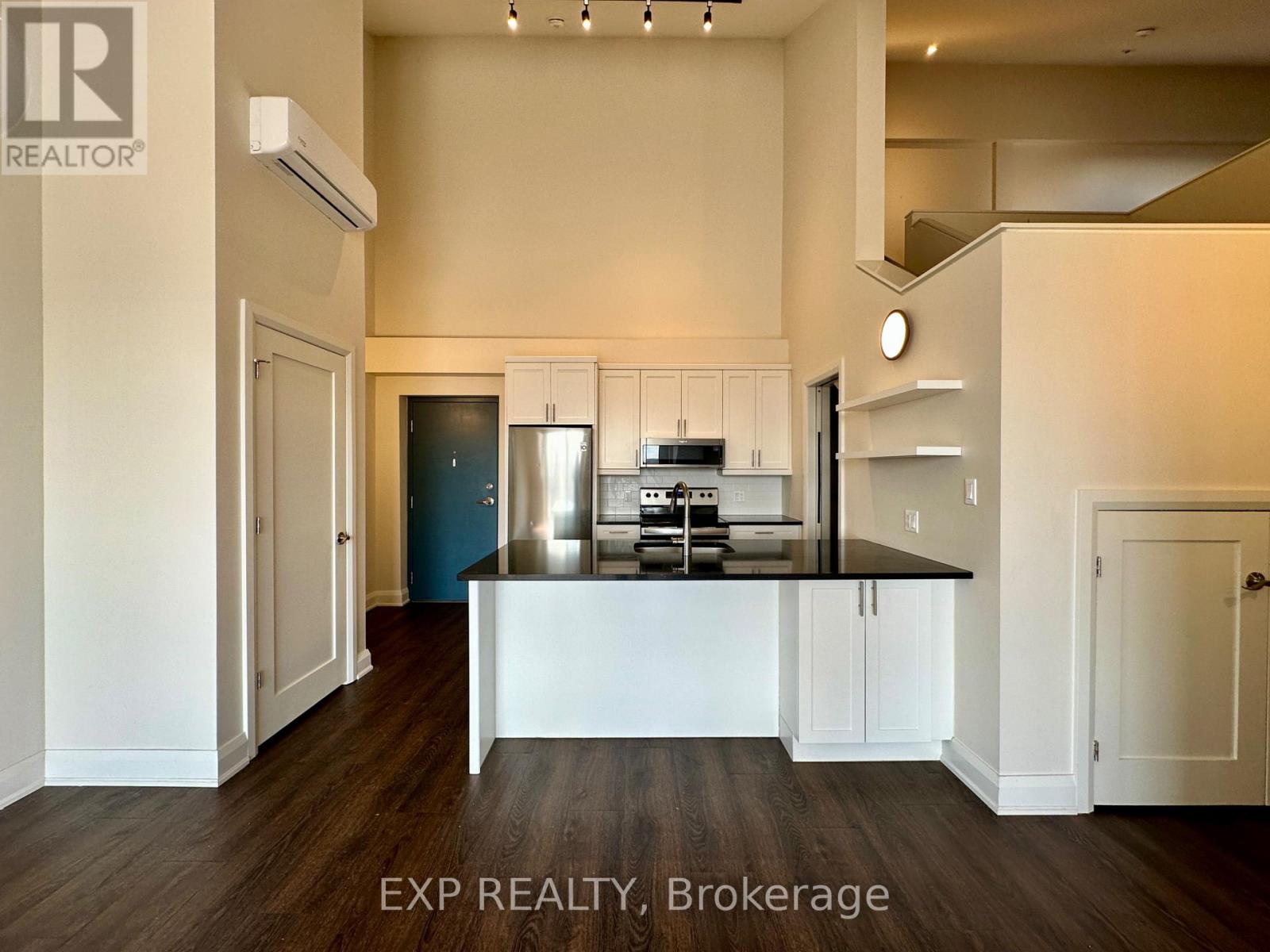 306 - 33 Maple Grove Road, Ottawa, Ontario  K2L 2S7 - Photo 4 - X12828228