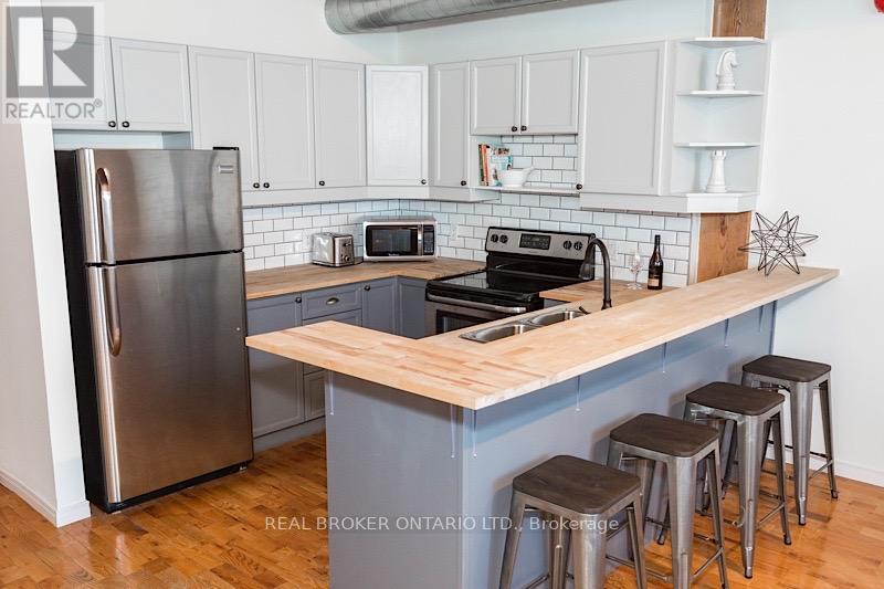 27 - 371 Wallace Avenue, Toronto (Dovercourt-Wallace Emerson-Junction), Ontario  M6P 3N8 - Photo 21 - W12828226