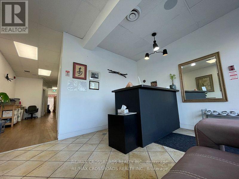 1716 Queen Street E, Toronto, Ontario  M4L 1G7 - Photo 2 - E12799208