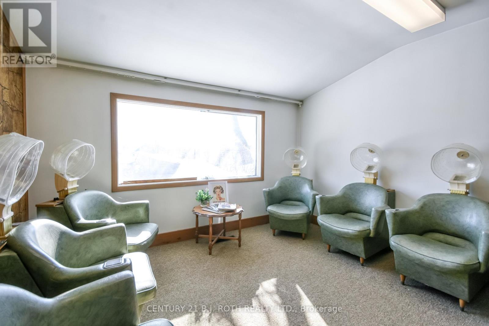 57 Nottawasaga Street, Orillia, Ontario  L3V 3J5 - Photo 19 - S12762842