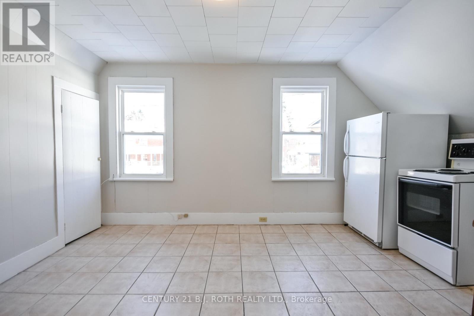 57 Nottawasaga Street, Orillia, Ontario  L3V 3J5 - Photo 27 - S12762842