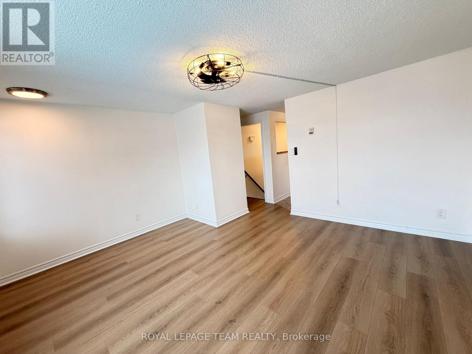 2 - 1133 Maisonneuve Street, Ottawa, Ontario  K1C 1K9 - Photo 6 - X12806598