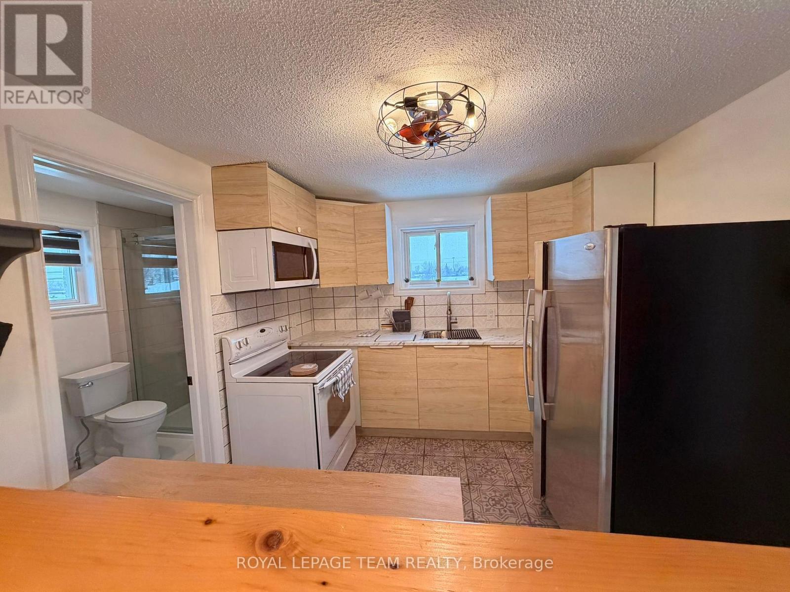 2 - 1133 Maisonneuve Street, Ottawa, Ontario  K1C 1K9 - Photo 7 - X12806598