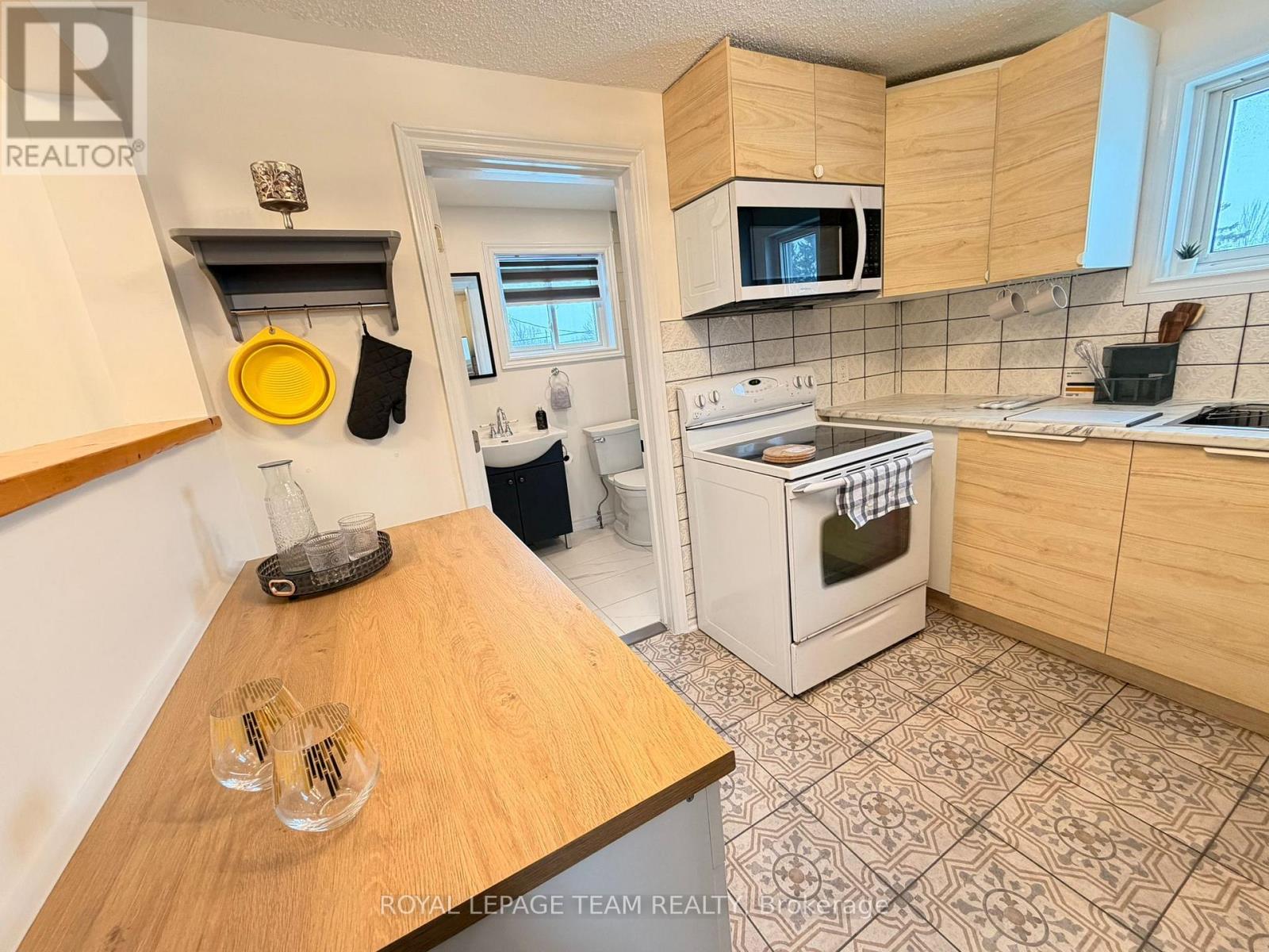 2 - 1133 Maisonneuve Street, Ottawa, Ontario  K1C 1K9 - Photo 9 - X12806598