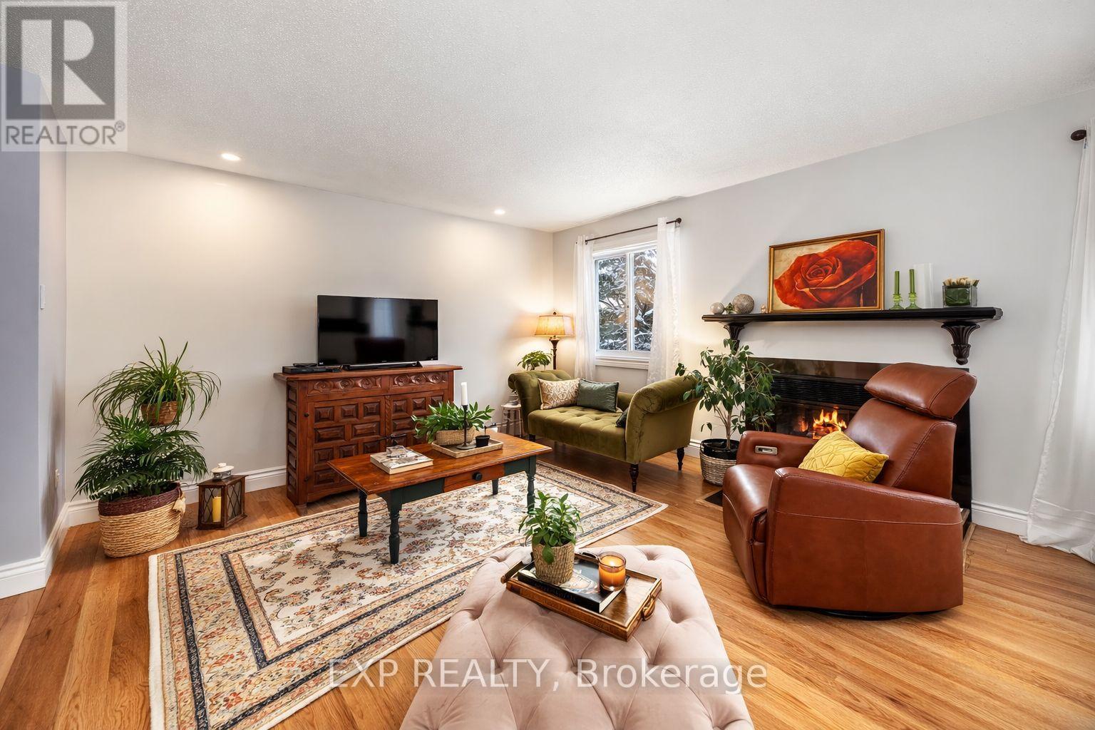 48 Castlegreen Private, Ottawa, Ontario  K1T 3N4 - Photo 12 - X12826572