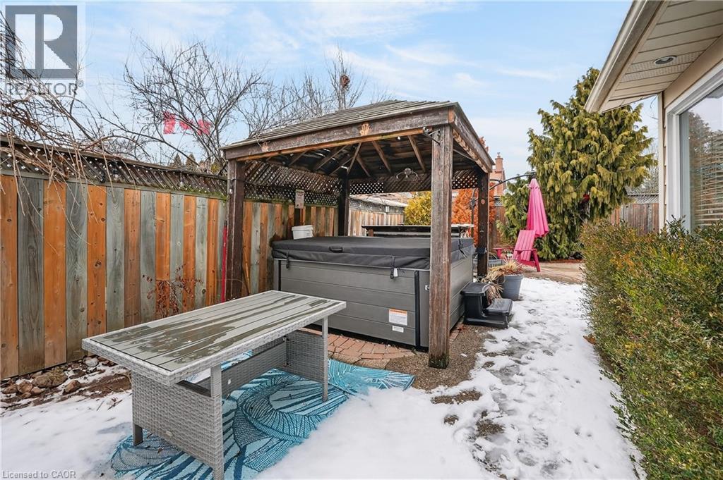 16 Samuel Road, Grimsby, Ontario  L3M 4P6 - Photo 27 - 40807384