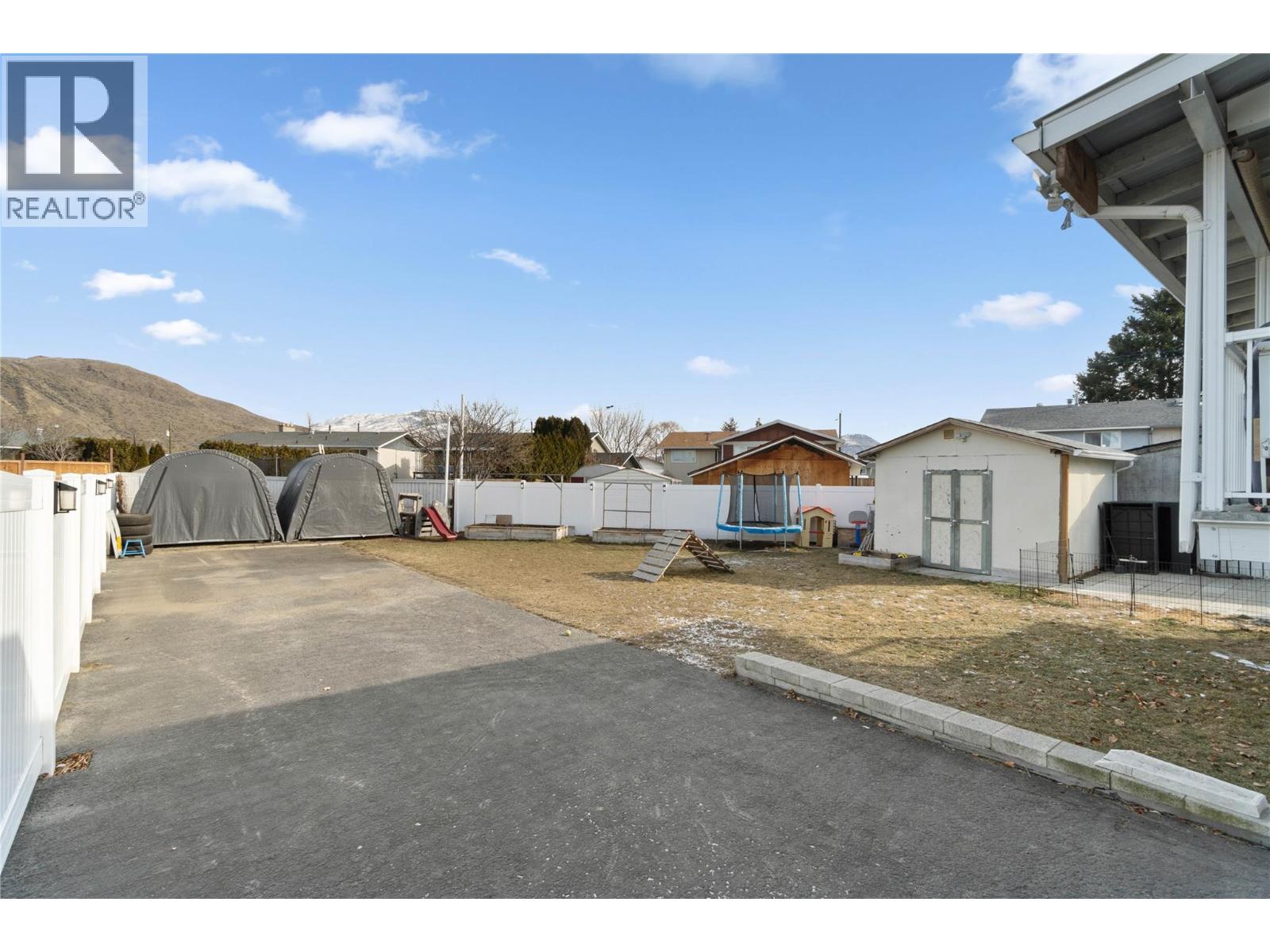 1077 Desmond Place, Kamloops, British Columbia  V2B 5L2 - Photo 24 - 10369826