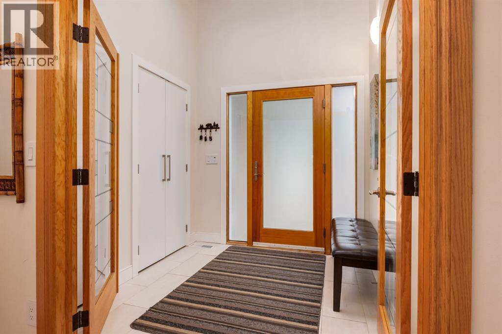 16 Silvercreek Place Nw, Calgary, Alberta  T3B 5A2 - Photo 5 - A2285677