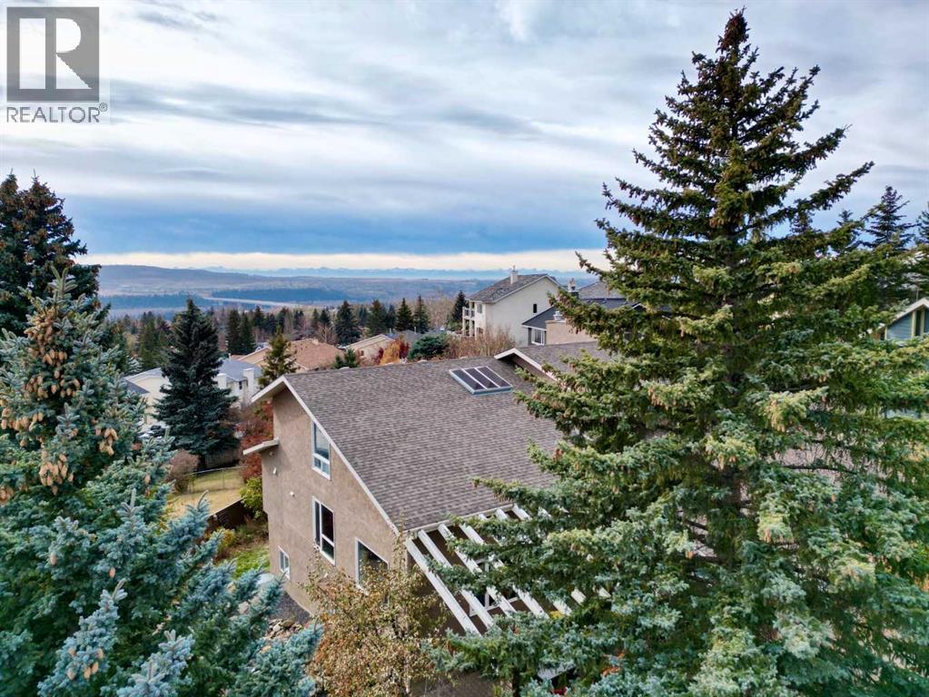 16 Silvercreek Place Nw, Calgary, Alberta  T3B 5A2 - Photo 3 - A2285677