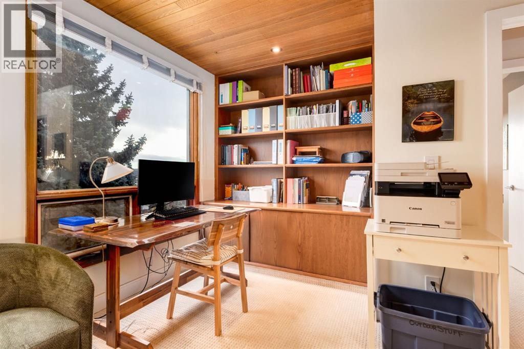 16 Silvercreek Place Nw, Calgary, Alberta  T3B 5A2 - Photo 29 - A2285677