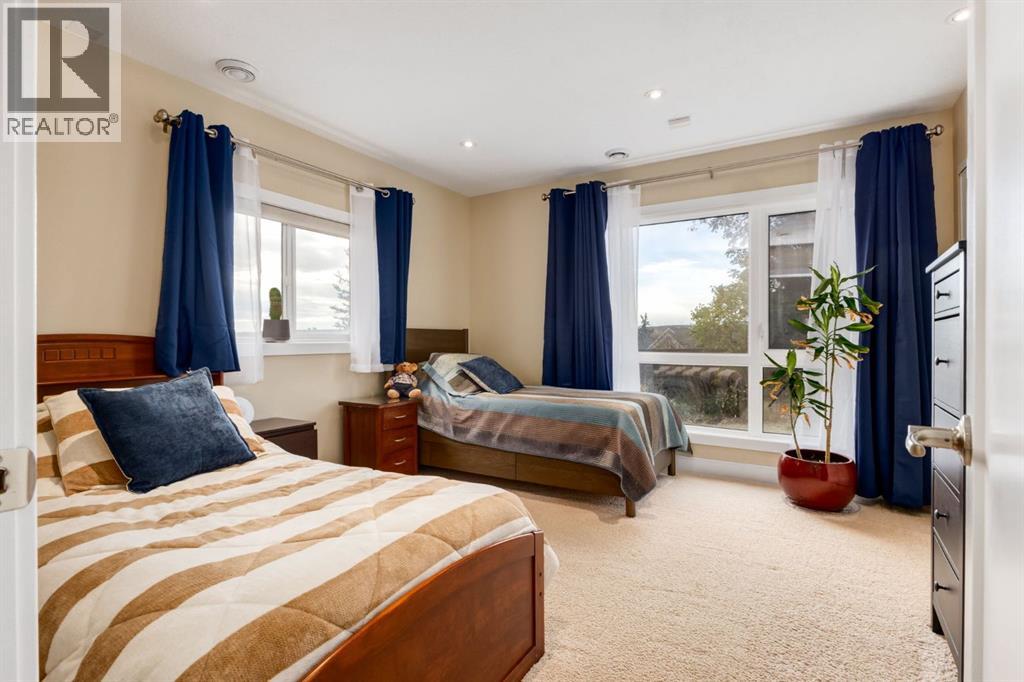 16 Silvercreek Place Nw, Calgary, Alberta  T3B 5A2 - Photo 35 - A2285677