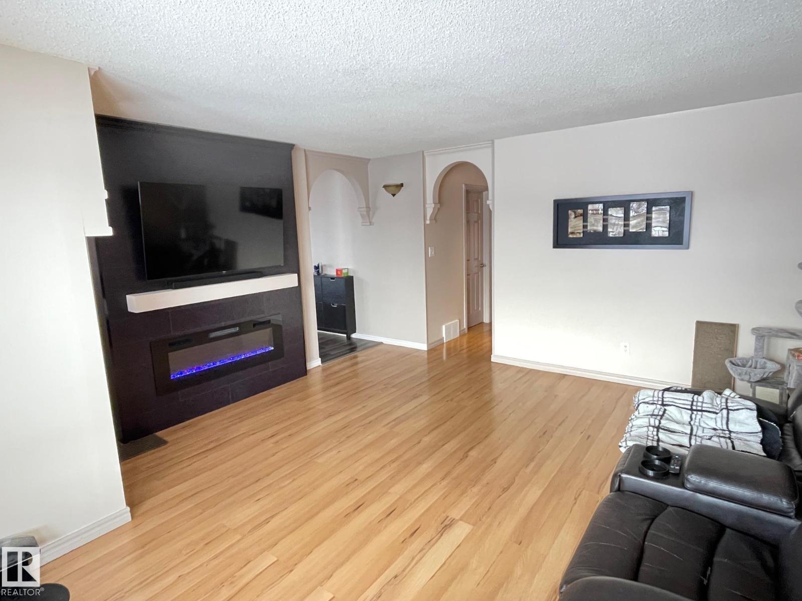 324 Warwick Rd Nw, Edmonton, Alberta  T5X 4P9 - Photo 8 - E4475065