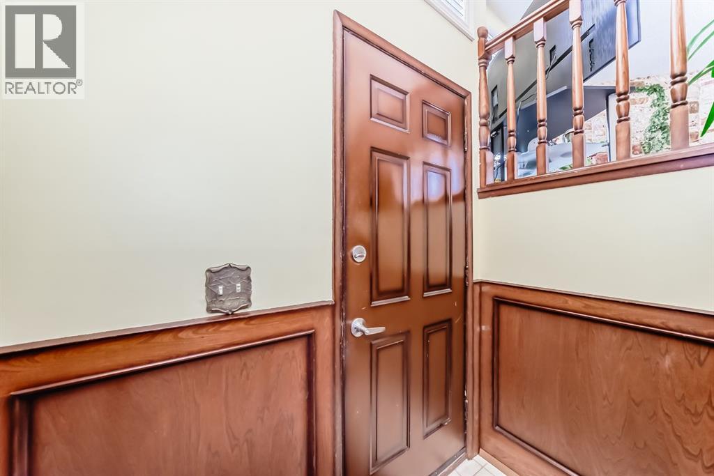 557 Rundleville Place Ne, Calgary, Alberta  T1Y 2T5 - Photo 3 - A2287960