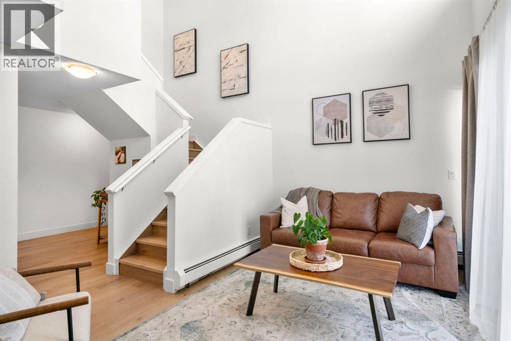 8, 114 Village Heights Sw, Calgary, Alberta  T3H 2L2 - Photo 4 - A2289051