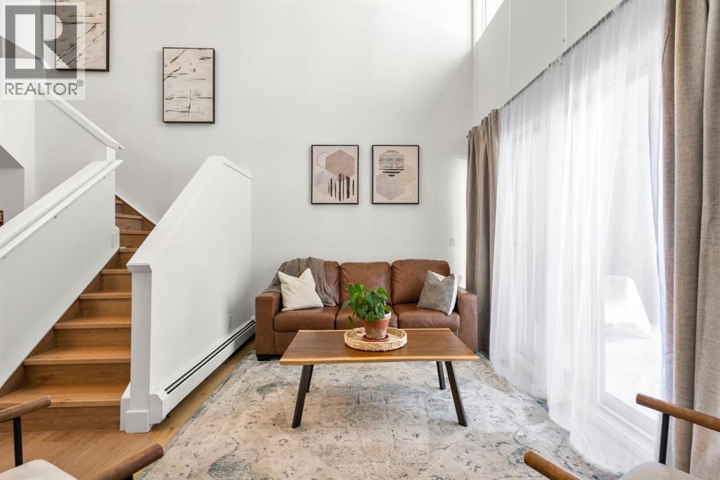 8, 114 Village Heights Sw, Calgary, Alberta  T3H 2L2 - Photo 3 - A2289051