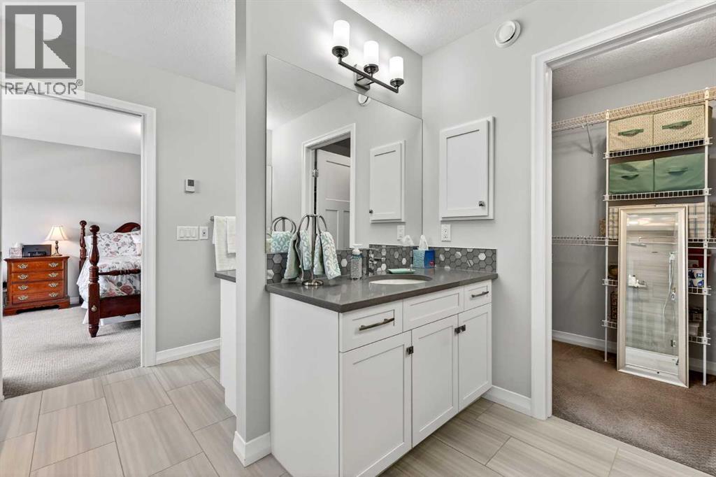 142 Masters Common Se, Calgary, Alberta  T3M 2N4 - Photo 29 - A2289409