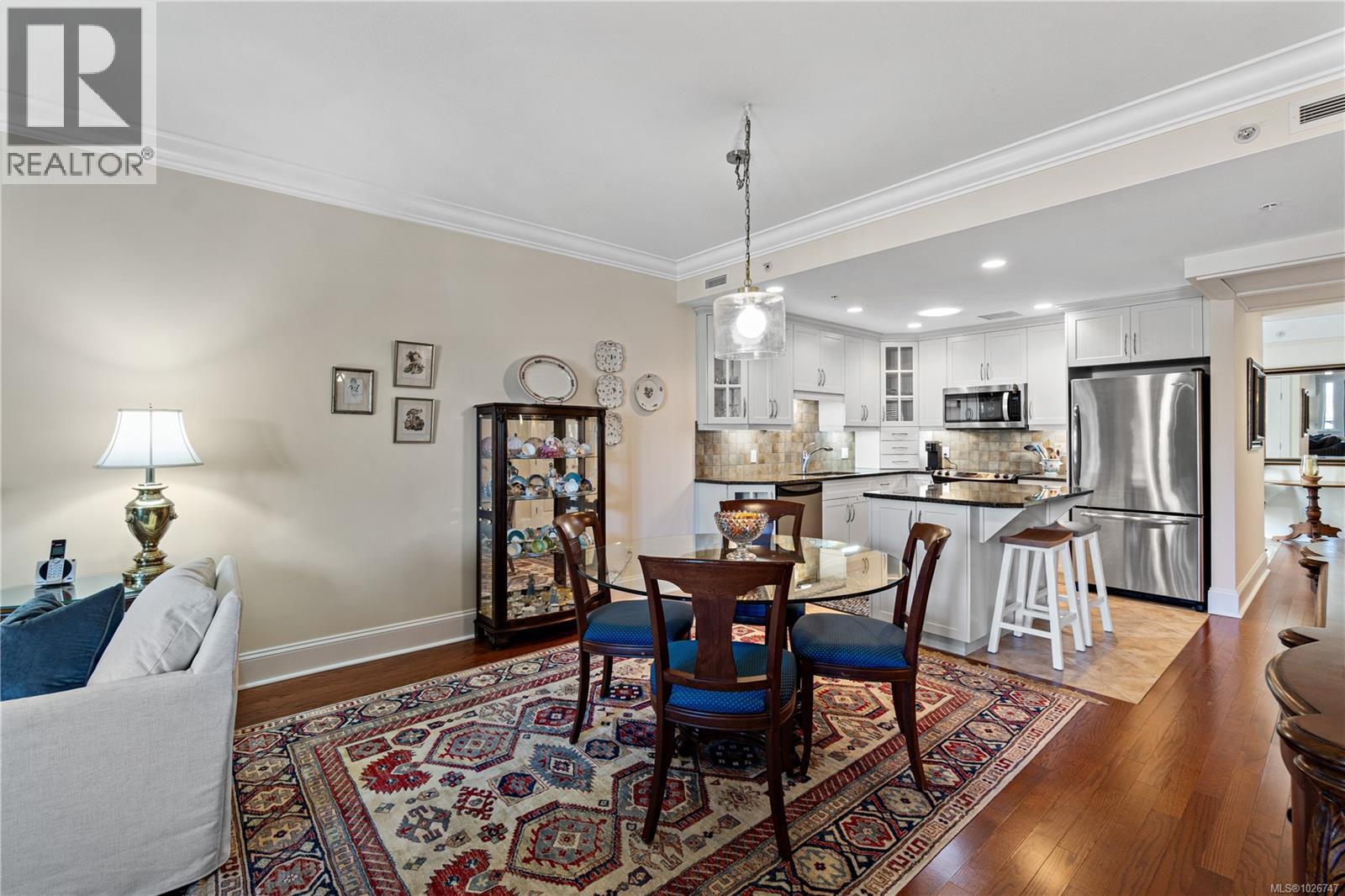 301 222 Second Ave, Qualicum Beach, British Columbia  V9K 0A4 - Photo 5 - 1026747