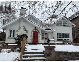 208 HOLLYWOOD AVENUE, Toronto, Ontario